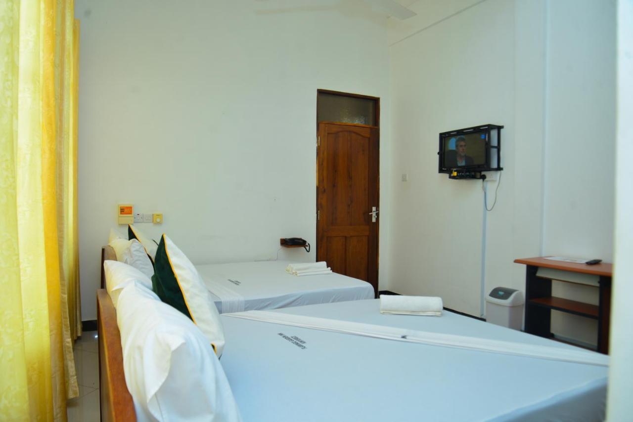 Flamingo Hotel Kinyerezi ダル・エス・サラーム エクステリア 写真